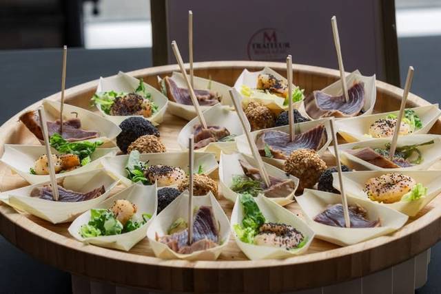 MISE EN BOUCHE
