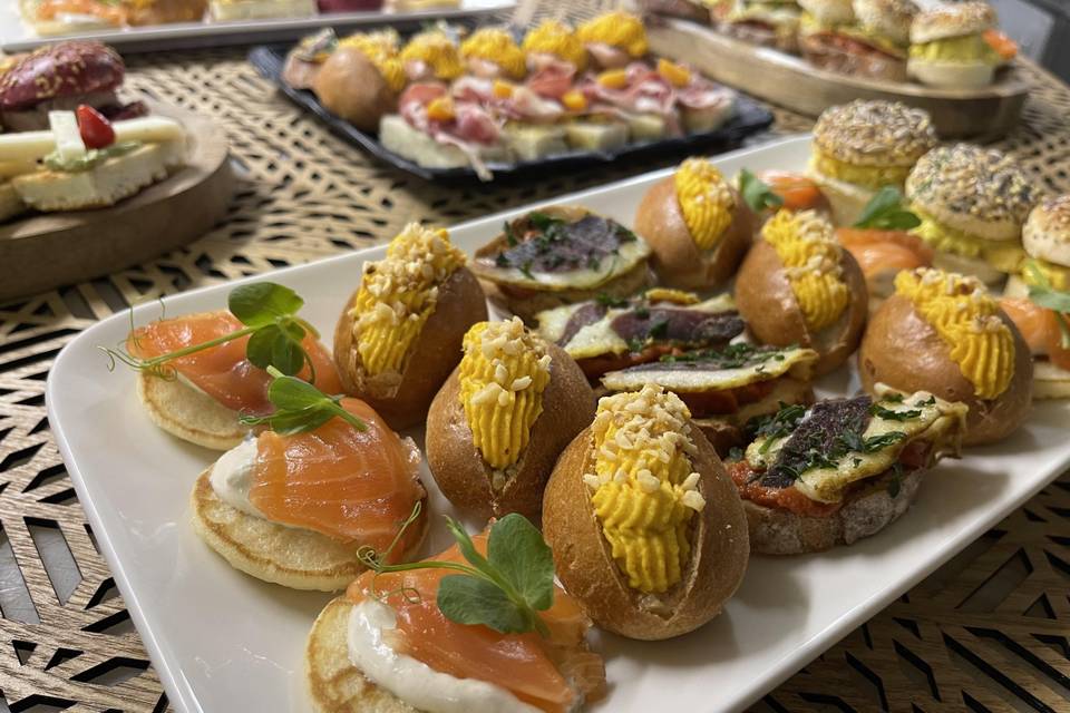 Canapes sales