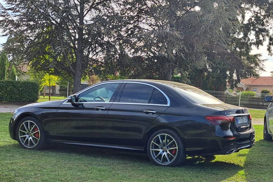 Mercedes Benz E