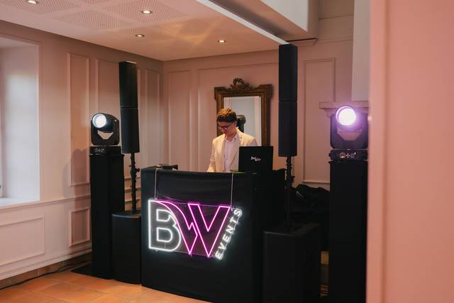 DJ SET