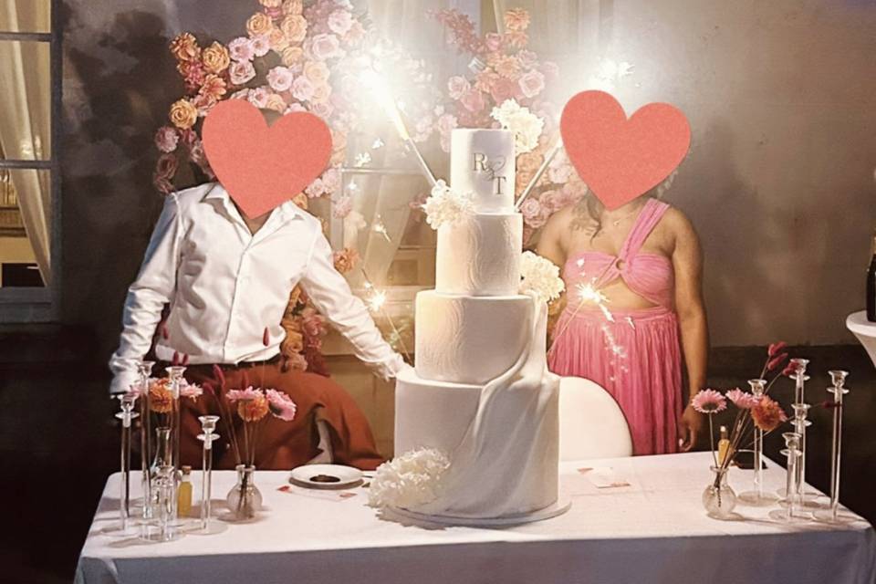 « Wedding cake fleuri »