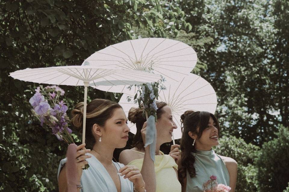 By Cassandre