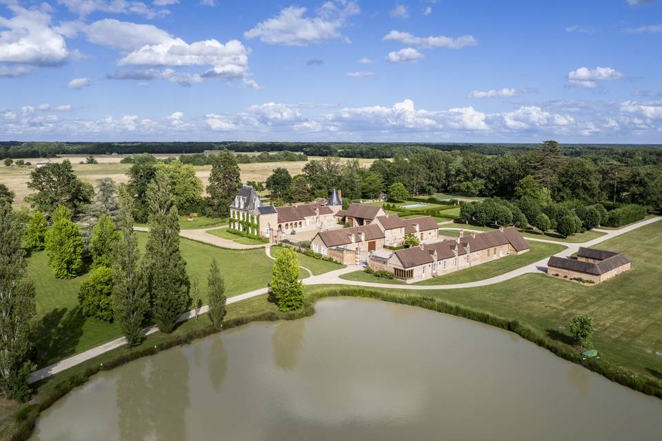 Château Le Chereau, son étang