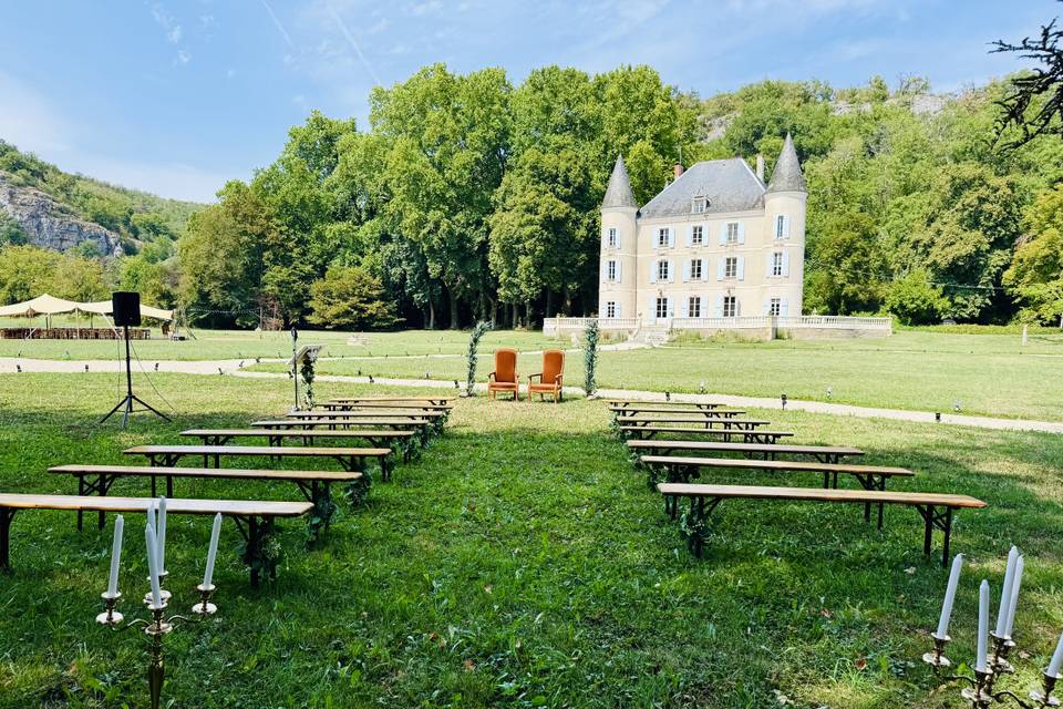 Cérémonie laïque dans le parc