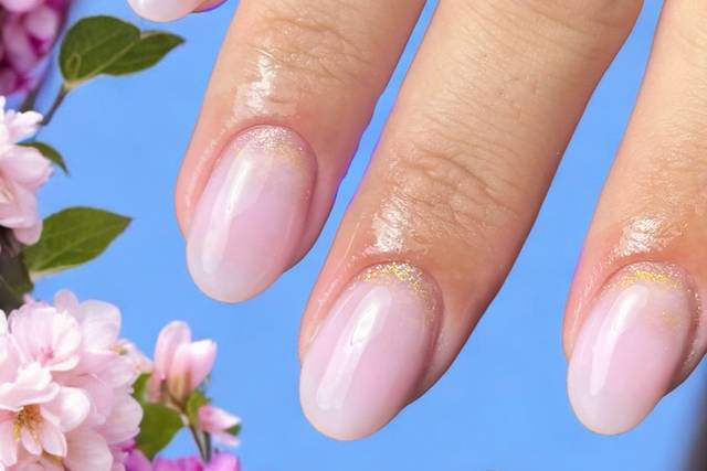 Les Ongles Amandes