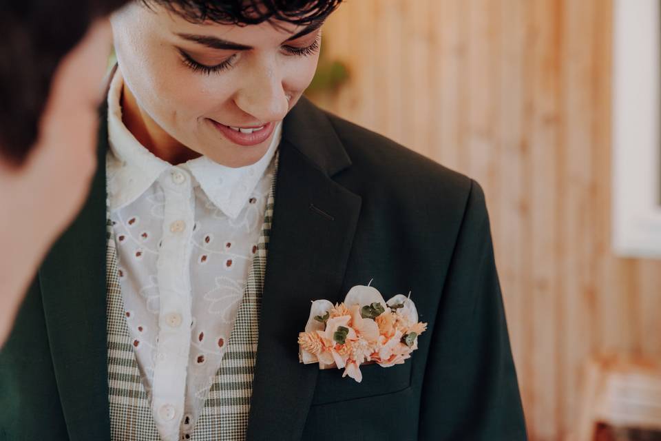 Boutonnière pochette