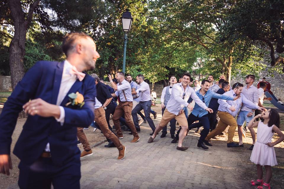 Lancer de boutonnière amusante