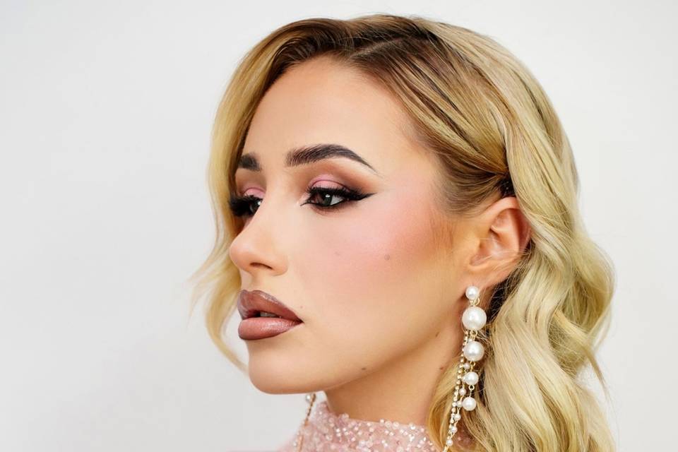 Makeup glam