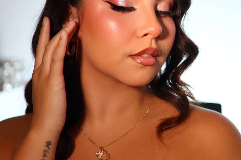 Full glam rose