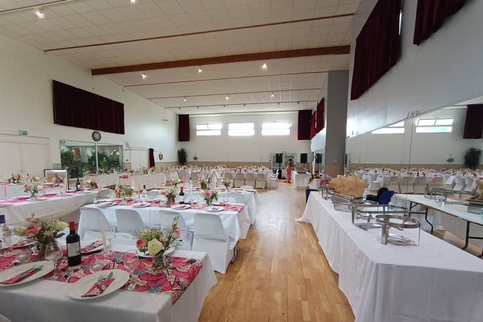 Salle de 200 m²
