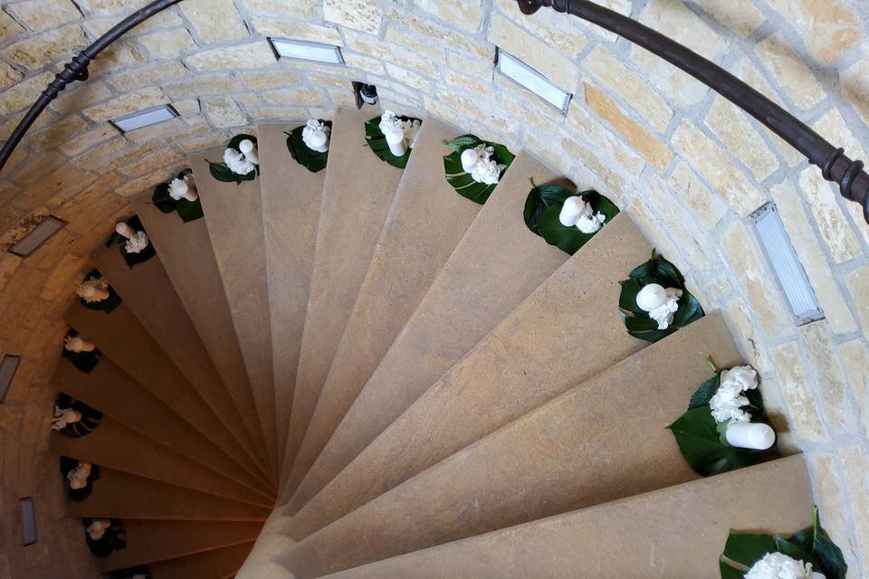 Escalier colimaçon fleuri