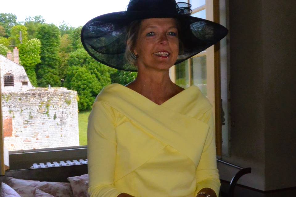 maman fin prête chapeauté