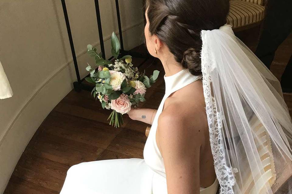 Avec son bouquet