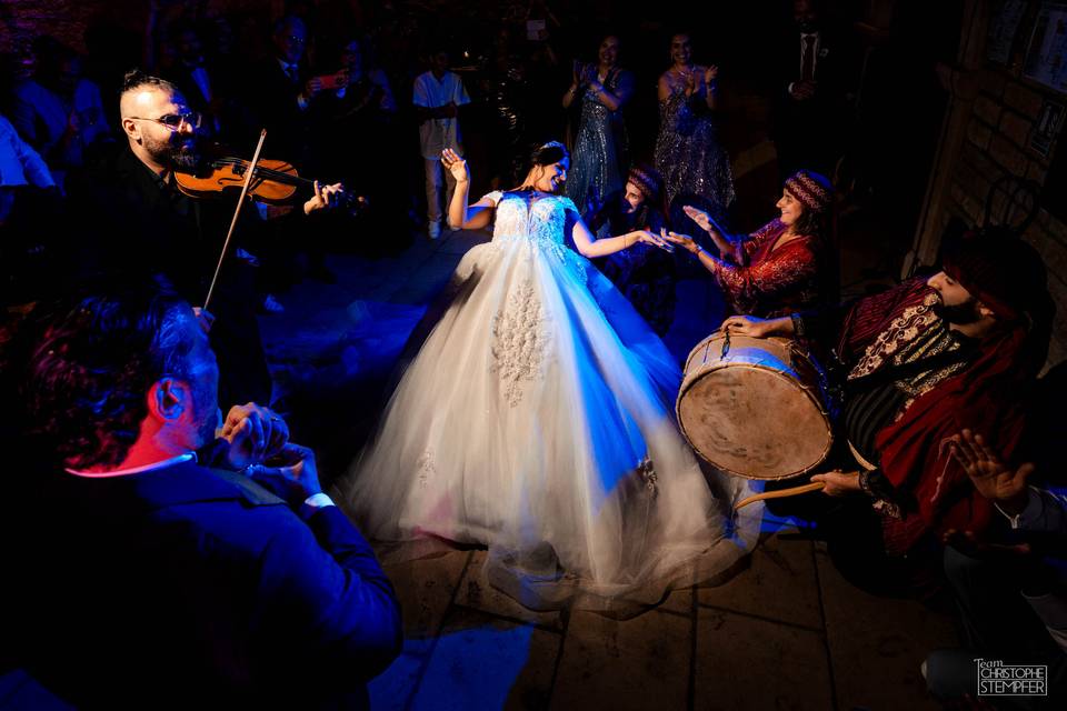 La danse de la mariée
