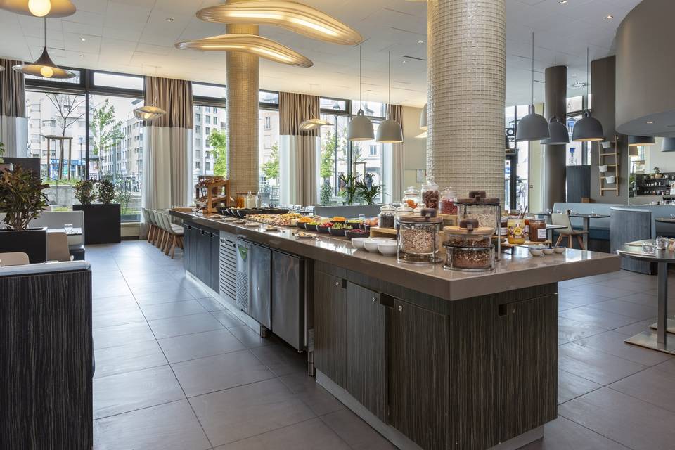Le Gourmet Bar Restaurant