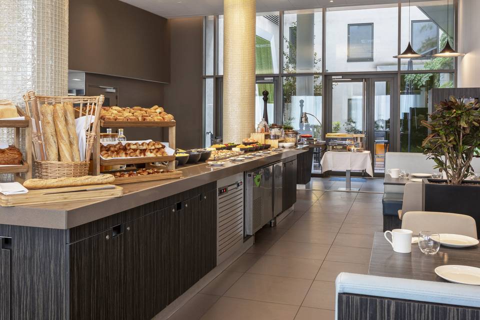 Le Gourmet Bar Restaurant
