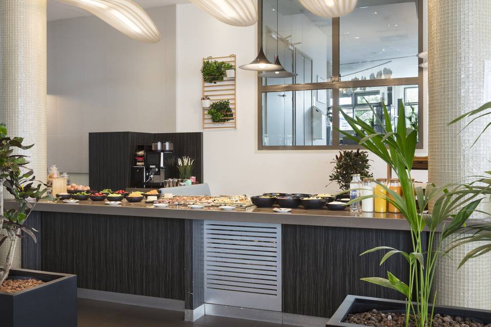Le Gourmet Bar Restaurant