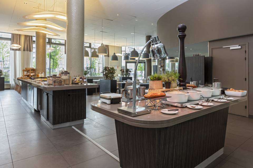 Le Gourmet Bar Restaurant