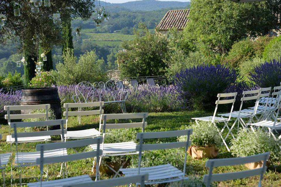 La terrasse aux lavandes