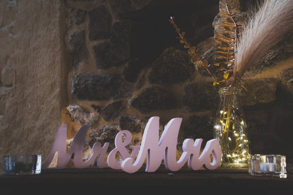 Mr @ Mme