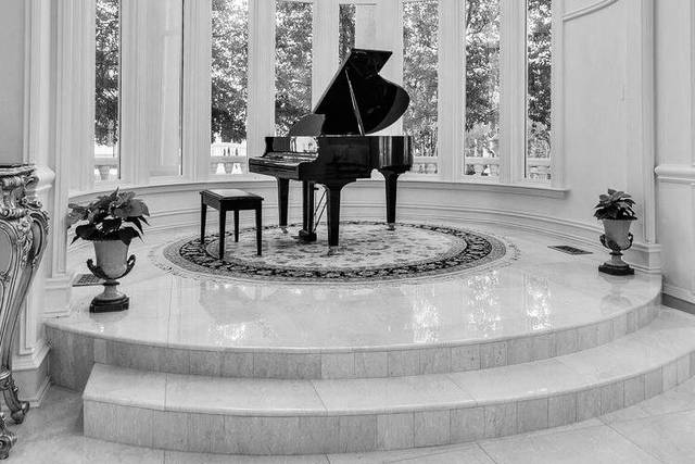 Luxury piano