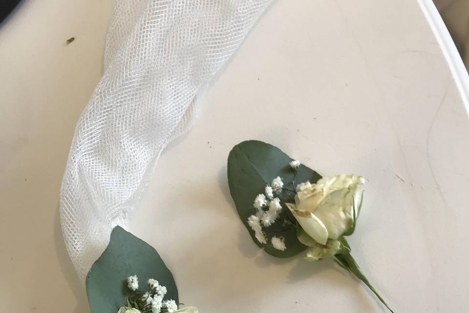 Boutonnières et bracelets