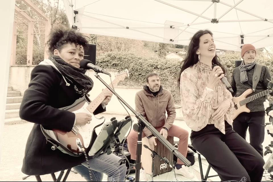 Les Sunnies BAND