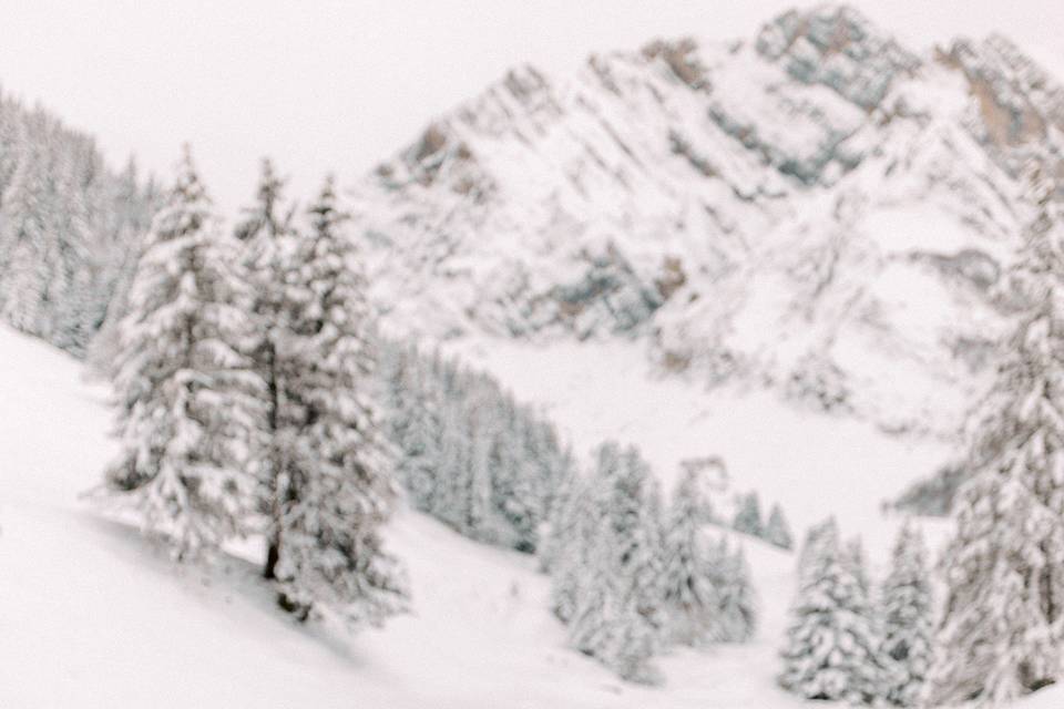 Table dans la neige