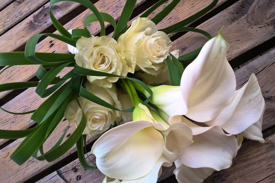 Bouquet mariée roses et callas