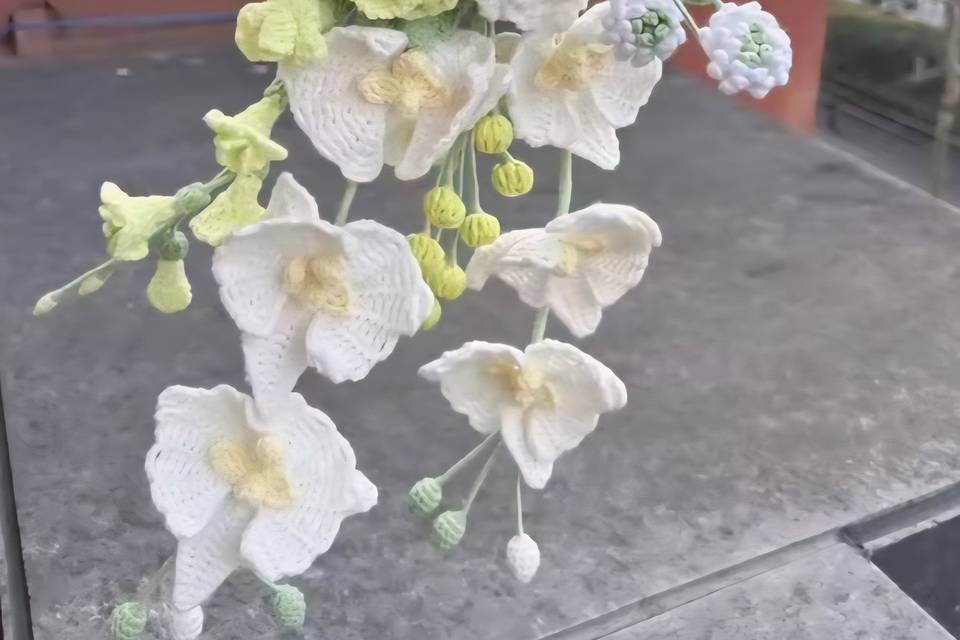 Bouquet Cascade Vert Amande
