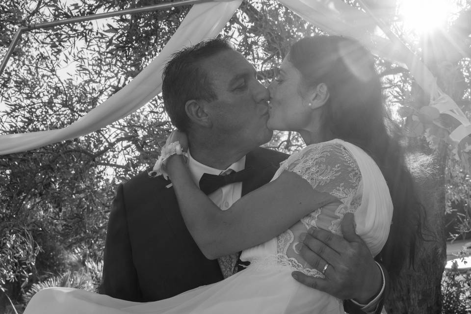 Bisou noir et blanc