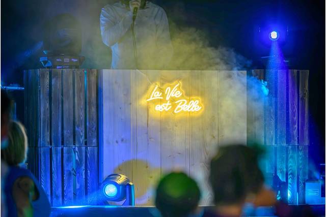 Photo by LS Photographie