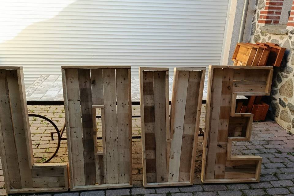 Love en bois 1m de haut