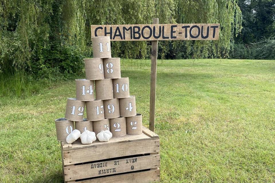 Jeu de chamboule-tout