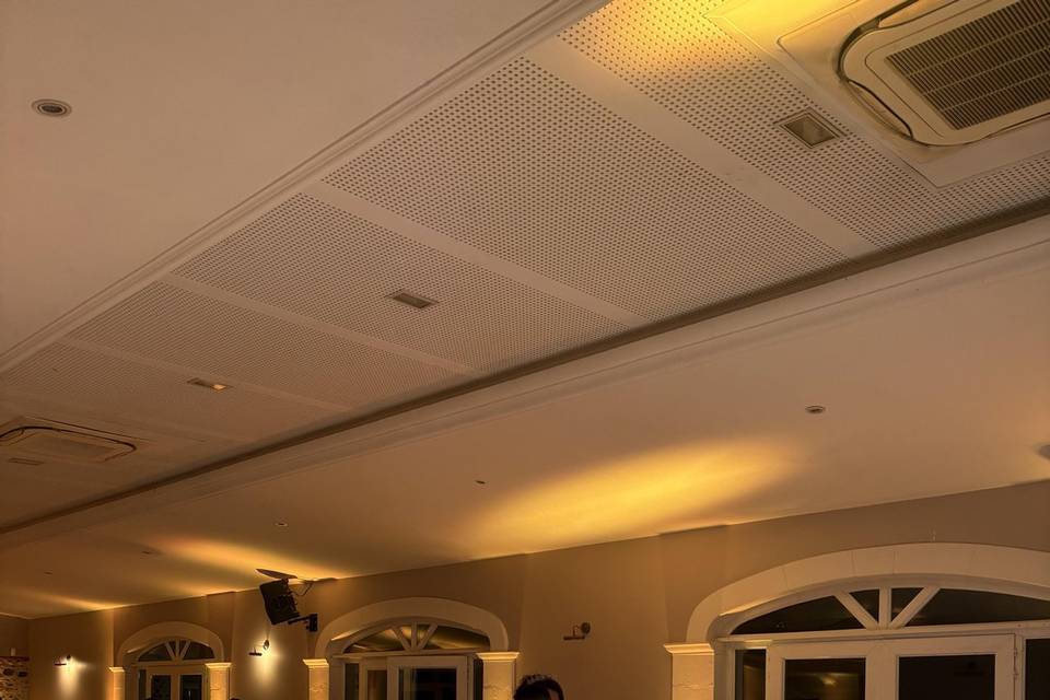 Fumée lourde ouverture de bal