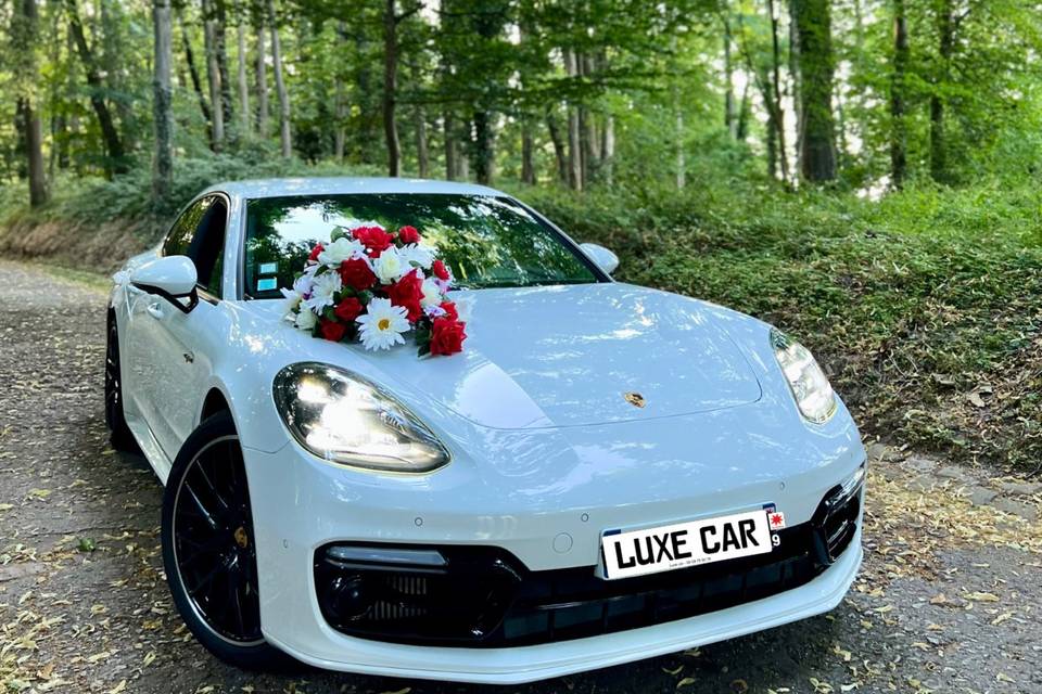 Panamera avec bouquet