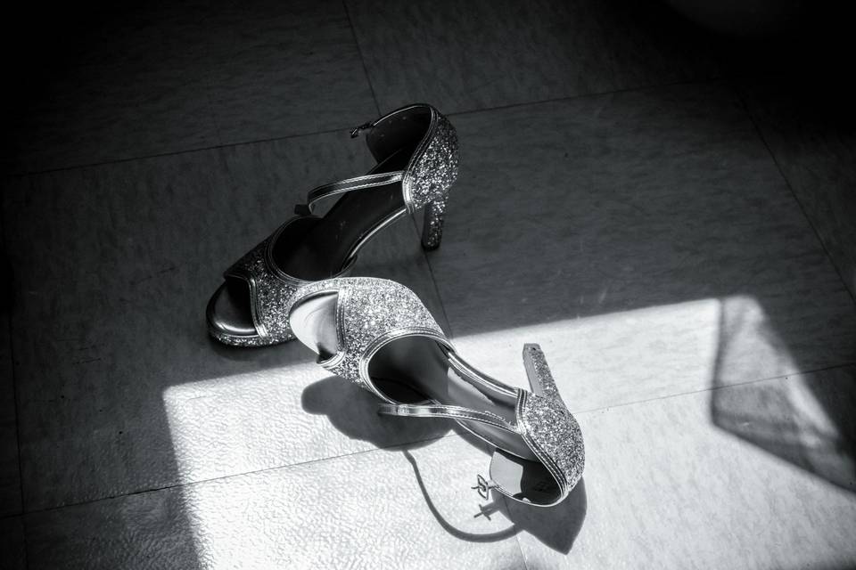 Détails chaussures N&B