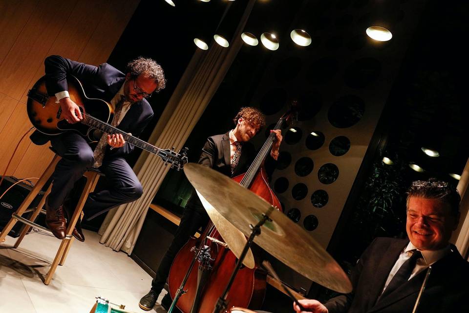 Trio jazz latino