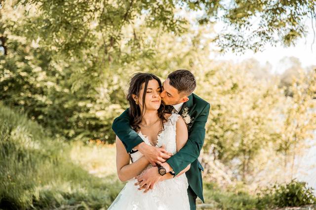Shooting couple