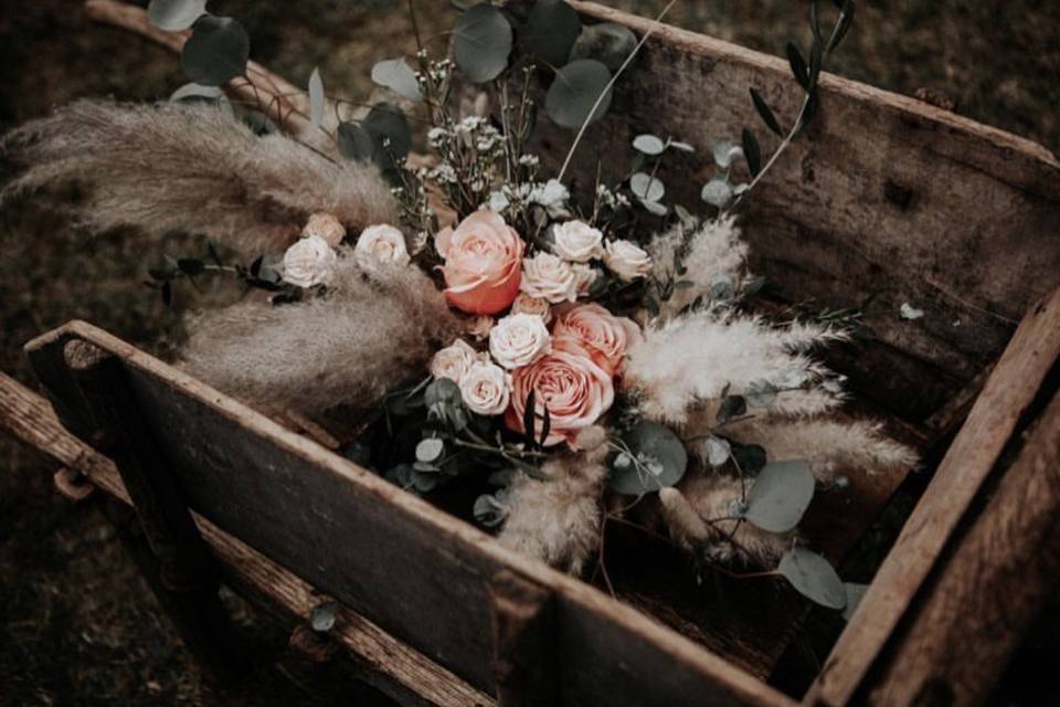 Composition floral bohême