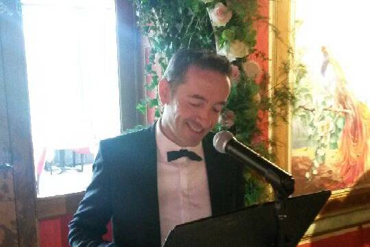 Officiant Nicolas