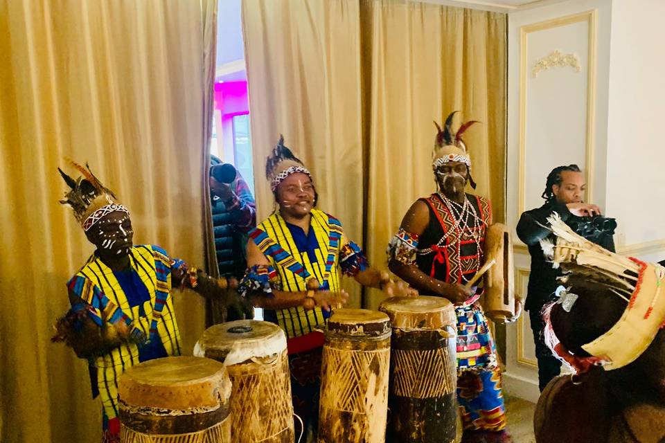 Danse tradi avec percussions