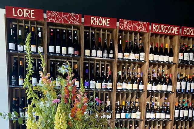 Arrosé - La cave fleurie