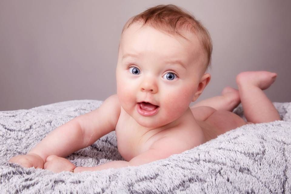 Bébé en studio