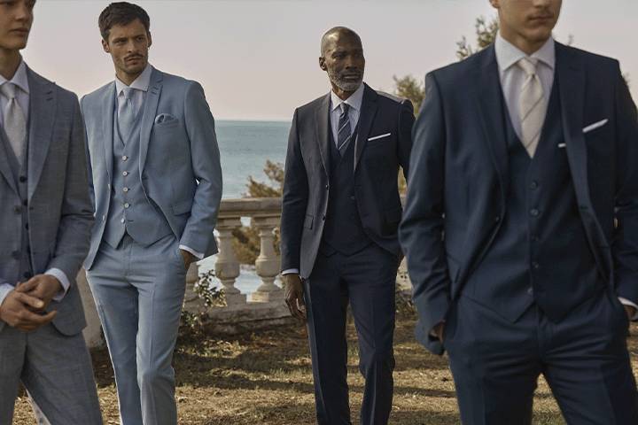 Les Costumes Bleus