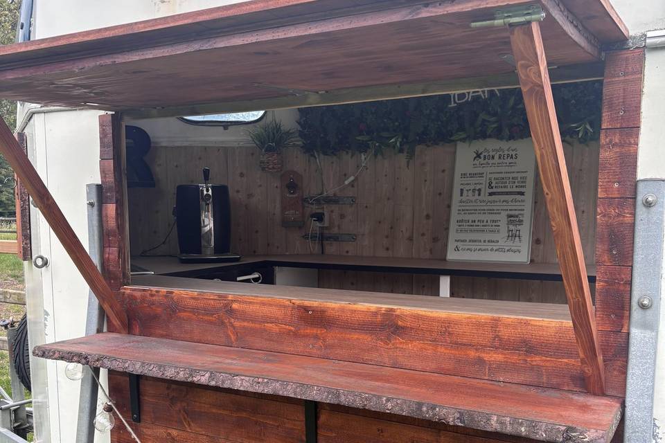 Van bar