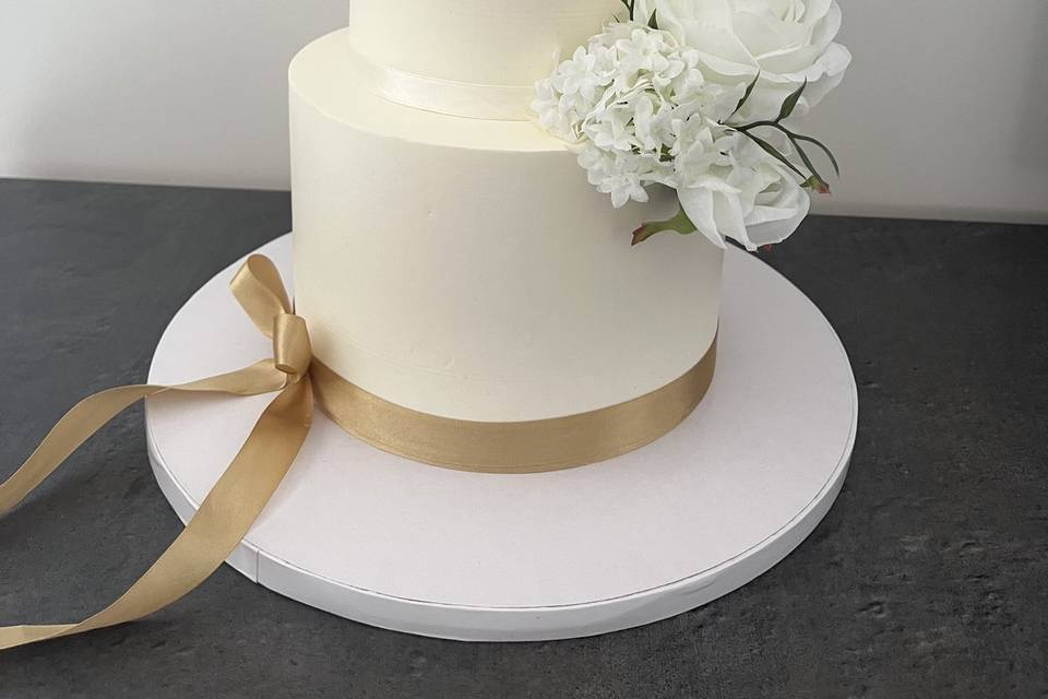 Wedding cake fleurs blanches