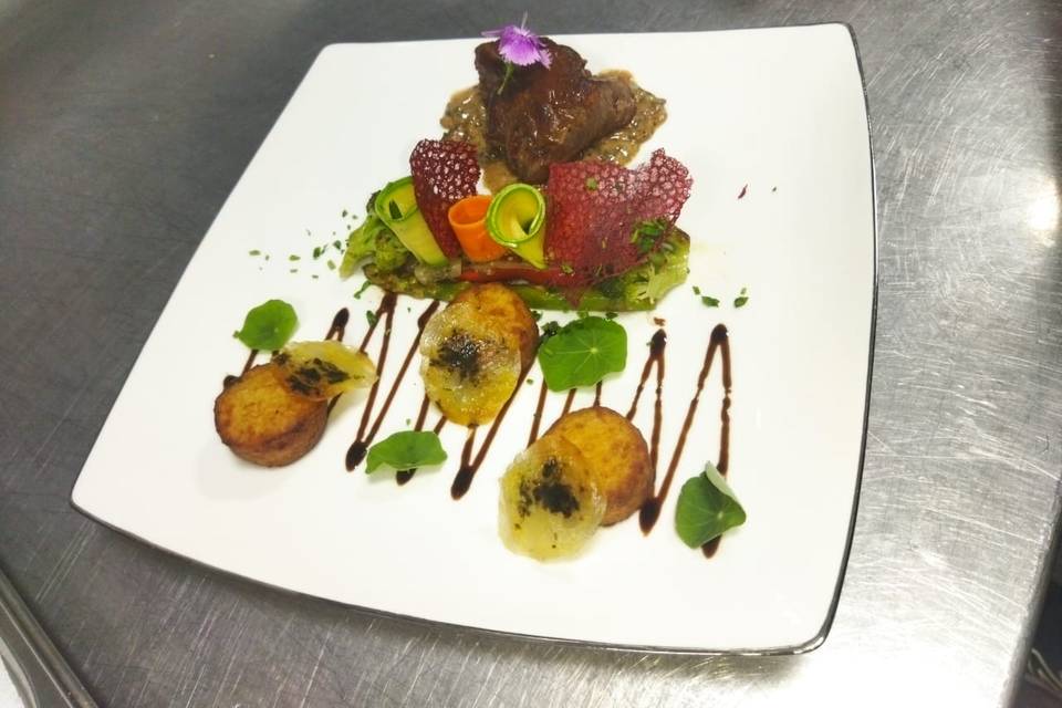 Viande de boeuf et ses légumes