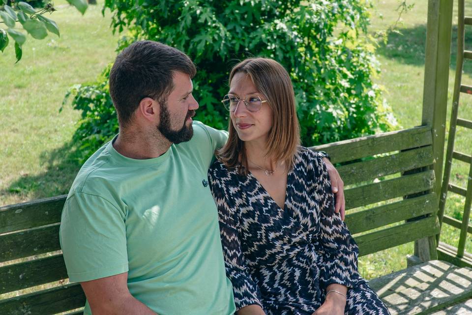 Shooting couple