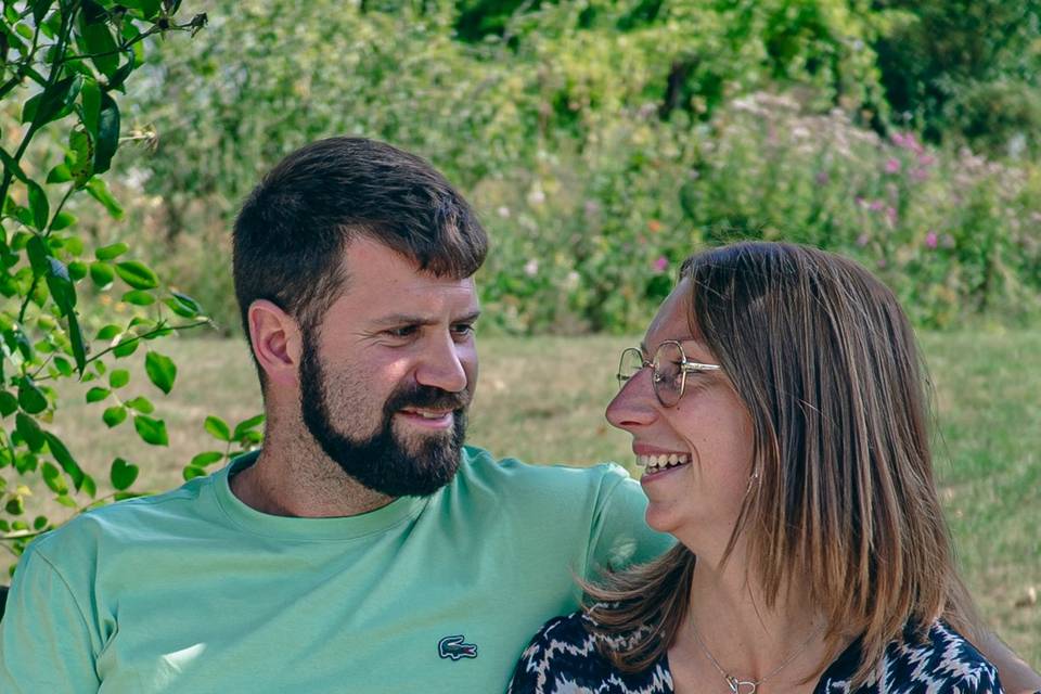 Shooting couple